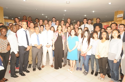 photo avec étrangers 2